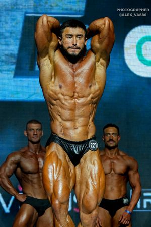 CLASSIC PHYSIQUE +178